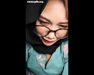 Bokep Jilbab Kacamata Colmek Full HD